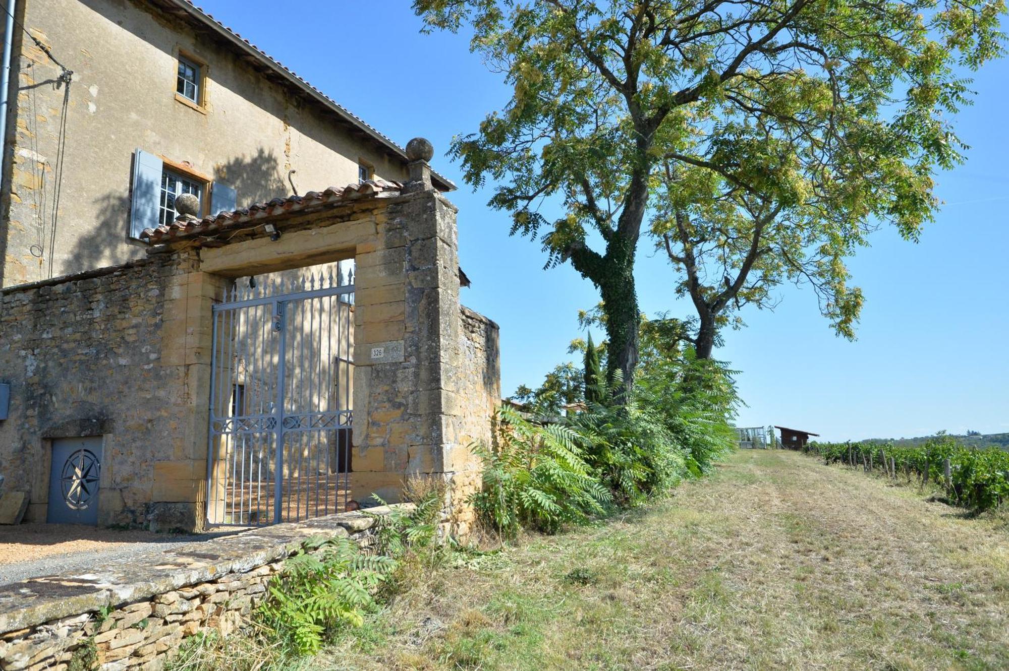 Le Clos Zelie Pouilly-le-Monial Екстериор снимка